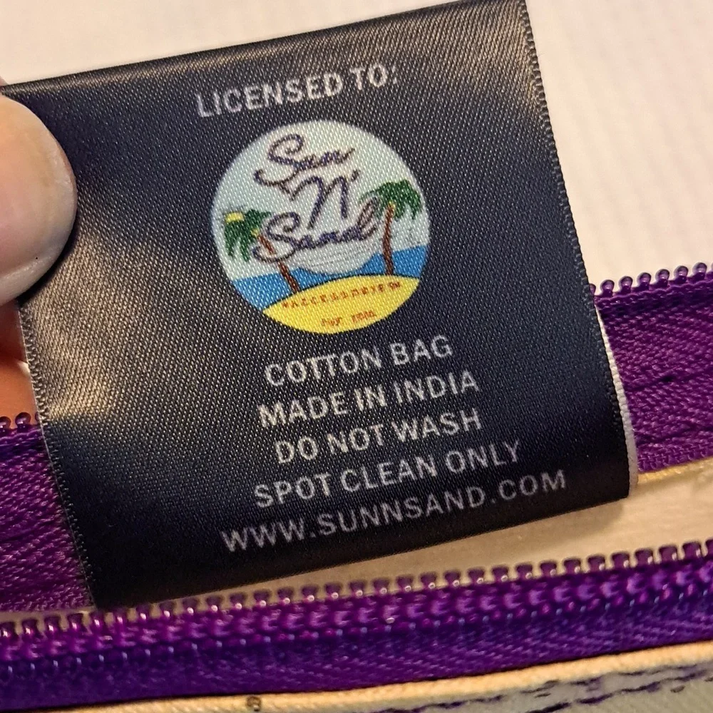 Zip Pouch 7/17